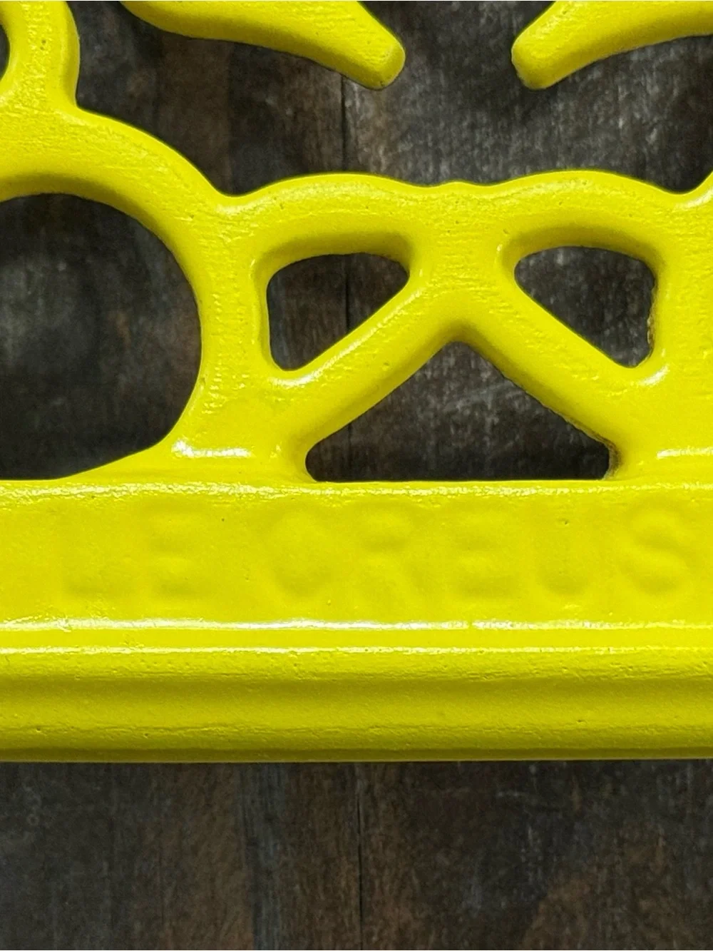 Vintage Le Creuset France Yellow Enameled Cast Iron Floral Trivet 23